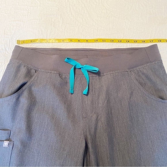 Figs Kade Utility Pocket Gray Scrub Pants - Large Tall - Picture 12 of 16